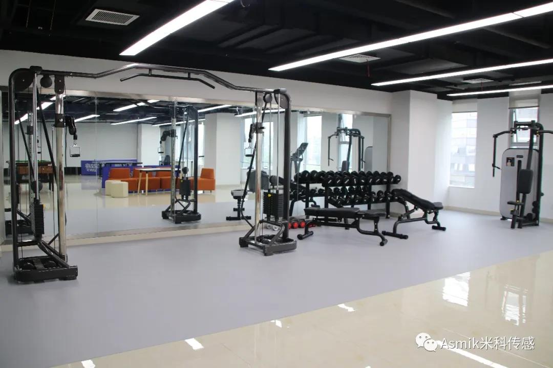健身房全景 健身房全景