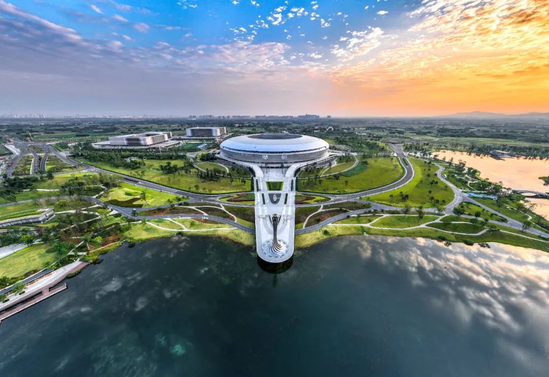 成都東安湖體育公園主體育場(開幕式場館) 成都東安湖體育公園主體育場(開幕式場館)